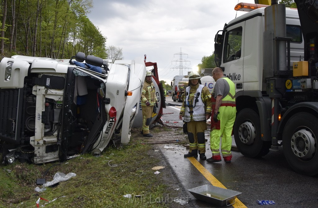 VU Gefahrgut LKW umgestuerzt A 4 Rich Koeln Hoehe AS Gummersbach P345.JPG - Miklos Laubert